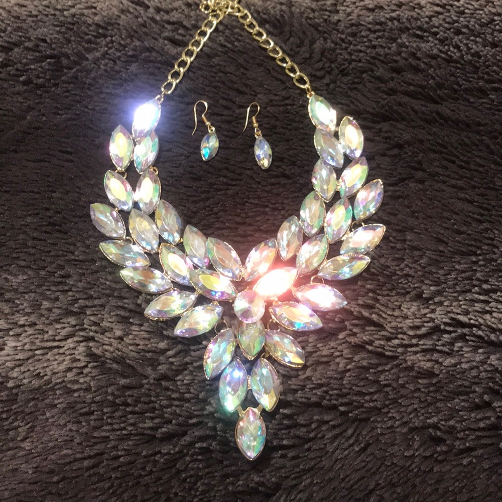 Iridescent Necklace with matching earrings